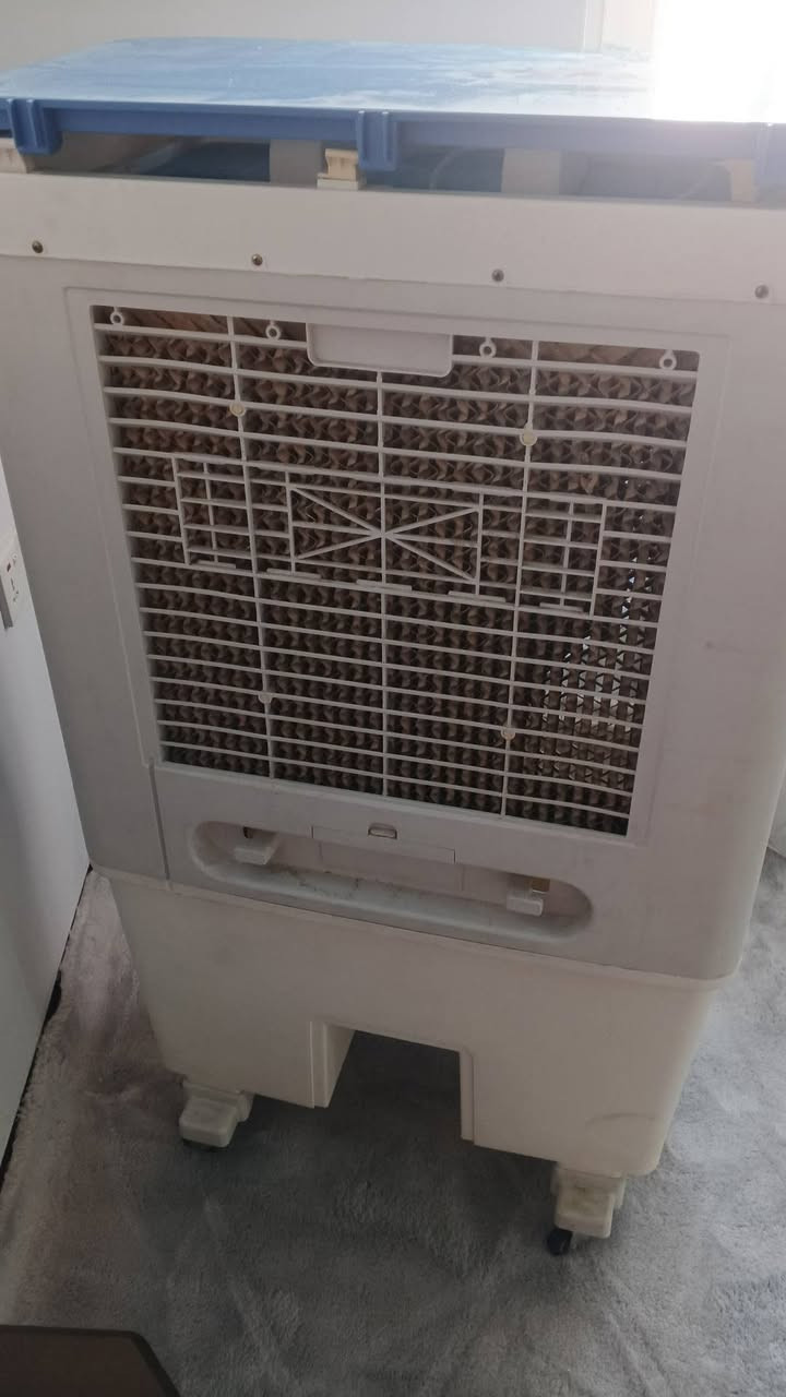 كنفيره للبيع سعر ٢٥٠ يوجود توصيل


**إذا كنت صاحب هذا الإعلان وتريد حذفه لأي سبب، رجاءا أرسل رسالة إلى الدعم الفني**