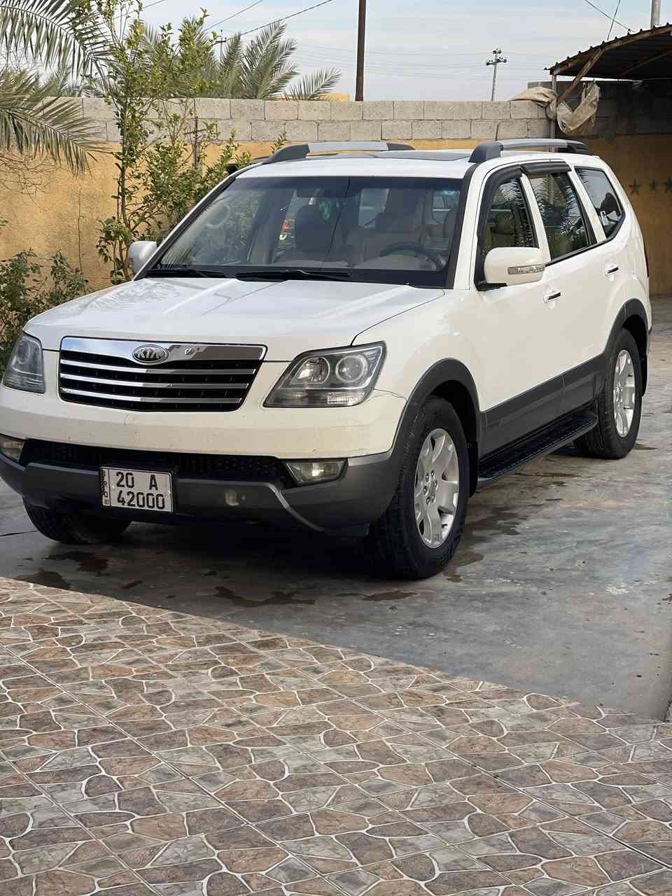 سيارة مهافي خليجي موديل 14 كفالة من الصبغ ولبارد ولتبديل تو ويل نص فول مري شفط كشن السائق كهراباء فتحة جلد تدفئة كشنات  كامرة حساس أشاير بالمري حدادية بحالة جيدة جداً تخم تاير جديد محرك مفتوح شغل درجة اولى .السيارة ماشية 190وقابلة للزيادة للستفسار الاتصال على الرقم *********** (السعر ١٦٣ قابل للتفاوض)
