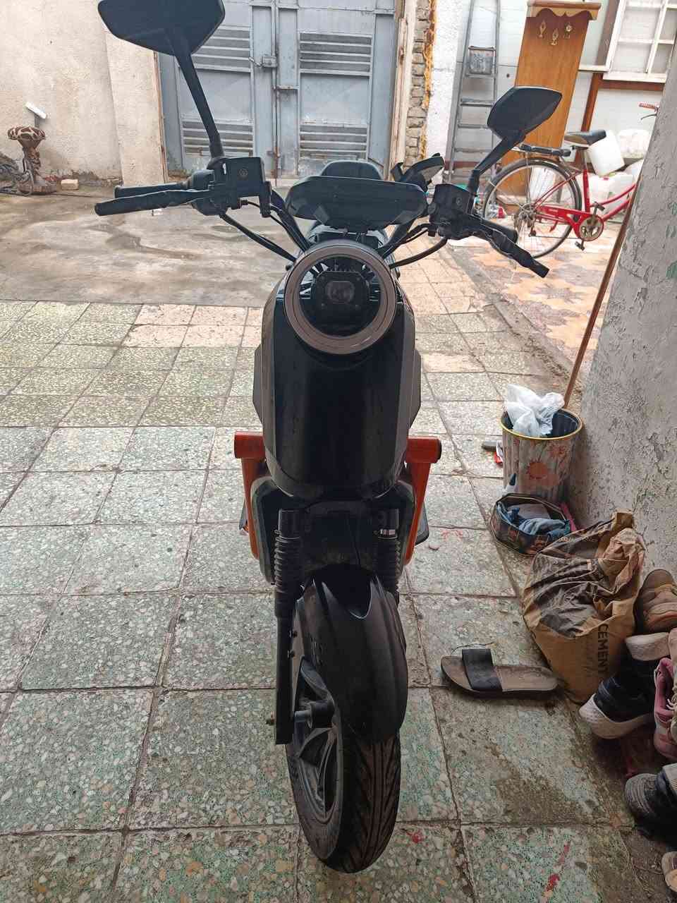 السلام عليكم عندي دراجه شحن نظيفه حيل واي نقص ما بيها مكان بغداد حي العامل والسعر 450 والشرايه تصعدها رقم *********** 2025 بطارية 5
