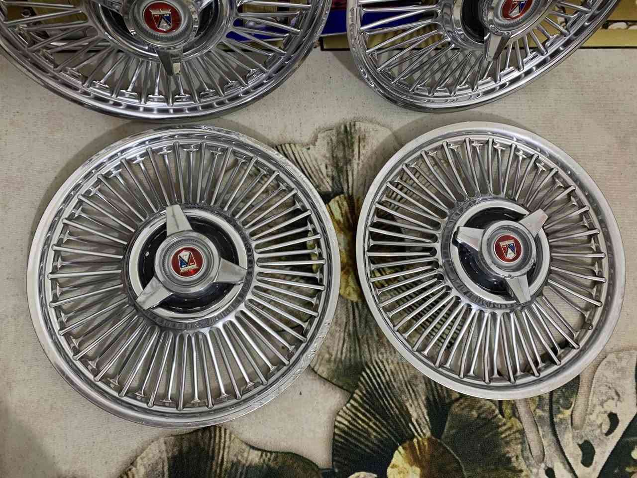 سلام عليكم كبات كلكسي 14شاخه ناصيه نضافه شوفت عينك بيهن تك سيم واحد لا فتح ولا عواج ستفسار(***********)
