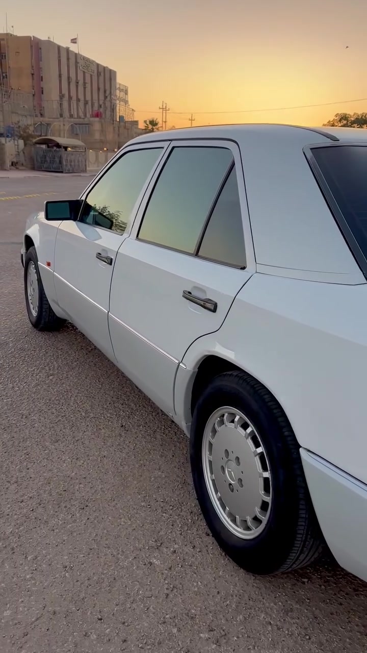ياالله للبيع فقط دب 🐻 موديل 88 رقم بغداد دولي 
مكينه بلاد 300 عنكبوت 🕷️ 
السياره نظيفه جدا بية قطعة صبغ والباقي مكفول
وارد يابان 
مكينه وكير جدد 
حداديه امامي وخلفي جديده 
تخم تاير جديد 
تبريد شغال ثلج
غرفه مخمل حبري جديده
كشنات كهرباء
دركة صاج 
جام 4 كهرباء 
تجاوي خلفية كهرباء
مرايه جانبيه كهرباء 
سنتر لوك عل السويج بلاد
مراوح كهربائية أنسى الحماوه 
ادامة كامله فلاتر عنكبوت نوزلات فيت بم كله جديد
مكفوله من الضربه والخياس والتبديل
قواعد دبل وبرانكيت شركة
السعر 83$ وبيها مجال بسيط جدا مكاني كربلاء المقدسة 
***********
