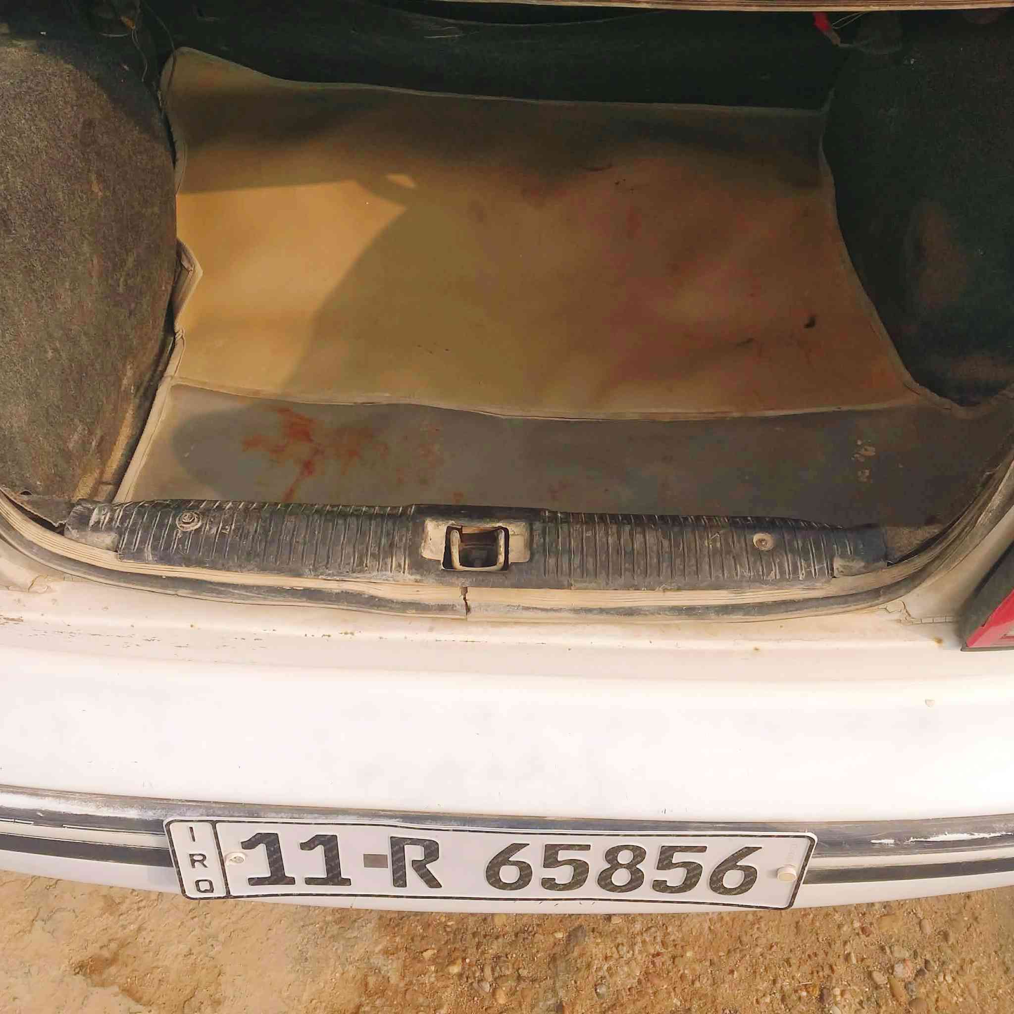 سلام عليكم سياره برنس موديل 95 رقم بغداد دولي بسمي محرك لا بخار ولاتنقيص حداديه درجه والالى كهربائيات شغاله كله تايرات جداد سياره حلوه مال بيت السعر قفل 30 المكان سياره اجبله ***********
