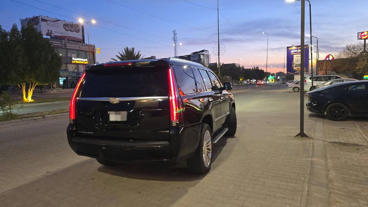 🔰  كـاديـلاك اسـكـاليـد  🔰
     
                   موديل / 2017
وارد امريكي 
بيهة صبغ جاملغ امامي ايسر وجاملغ خلفي ايسر
_______________________________

مــــواصـــفــــات 

فول موصفات 1/1  

✅محرك 6200 V8

✅دبل رادار امامي

✅لايتات زنون LED

✅حساس امامي خلفي

✅كامرة امامية تحديد مسار

✅كامرة امامي لرؤية ليلية نهارية

✅لدات امامية LED 

✅ردار امامي مانع تصادم 

✅بانوراما فتحة سقف 

✅ويل كب كروم 

✅حساس اطارات 

✅فور ويل دفلوكات 

✅مري شفط 

✅مري اشاير ترحيب علامة

✅كامرات جانبية 

✅رادار جانبي

✅مري عاكسة للضوء

✅كامرات 360 درجة

✅ردارات 360 درجة

✅انارة ترحيب خلفية LED

✅ انارة خلفية LED 

✅قمارة شامو كنتارا

✅قاصة

✅كراسي تبريد تدفئة امامي خلفي 

✅كراسي كهرباء امامي خلفي

✅كراسي خزن ميموري ذاكرة مقاعد

✅ دوسات بانزين وبريك متحركة كهربائية

✅كشن السايق هزاز 

________________________
رقم سليمانية بإسمي

التواصل ***********

عنوان السيارة /  النجف الأشرف

________________________
