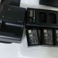 ٣ بطاريات • ٢ شواحن • مناسب لسوني