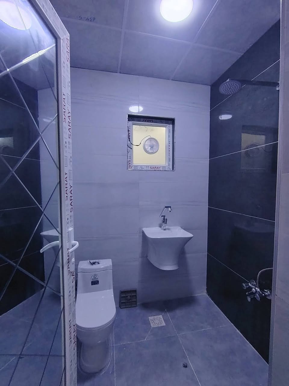 #أعلان (200 )  💥 💯

#دارين #للبيع 🏠 طابق واحد فول مواصفات   💯💯

#نوع_الملك :-  طابو ملك صرف

#المساحة_الدار_الواحد :100  متر
 
#واجه_دار_الواحد :  5 متر

#الموقع :- كركوك _ شركة طارق   _ مقاطعه ٧٧ خلف التجاري

#السعر:- للدار الواحد   77مليون وبي مجال

#للأستفسار الأتصال على الارقام التالية :-

 📞 ***********
 📞 ***********

أو مراسلتنا عبر { ــ وتساب ــ } 
أو مراجعة #مكتب #يوسف للعقارات والمقاولات الكائن في حي العسكري قرب سنتر الزوراء 
{  #نتشرف #بزيارتكم }
