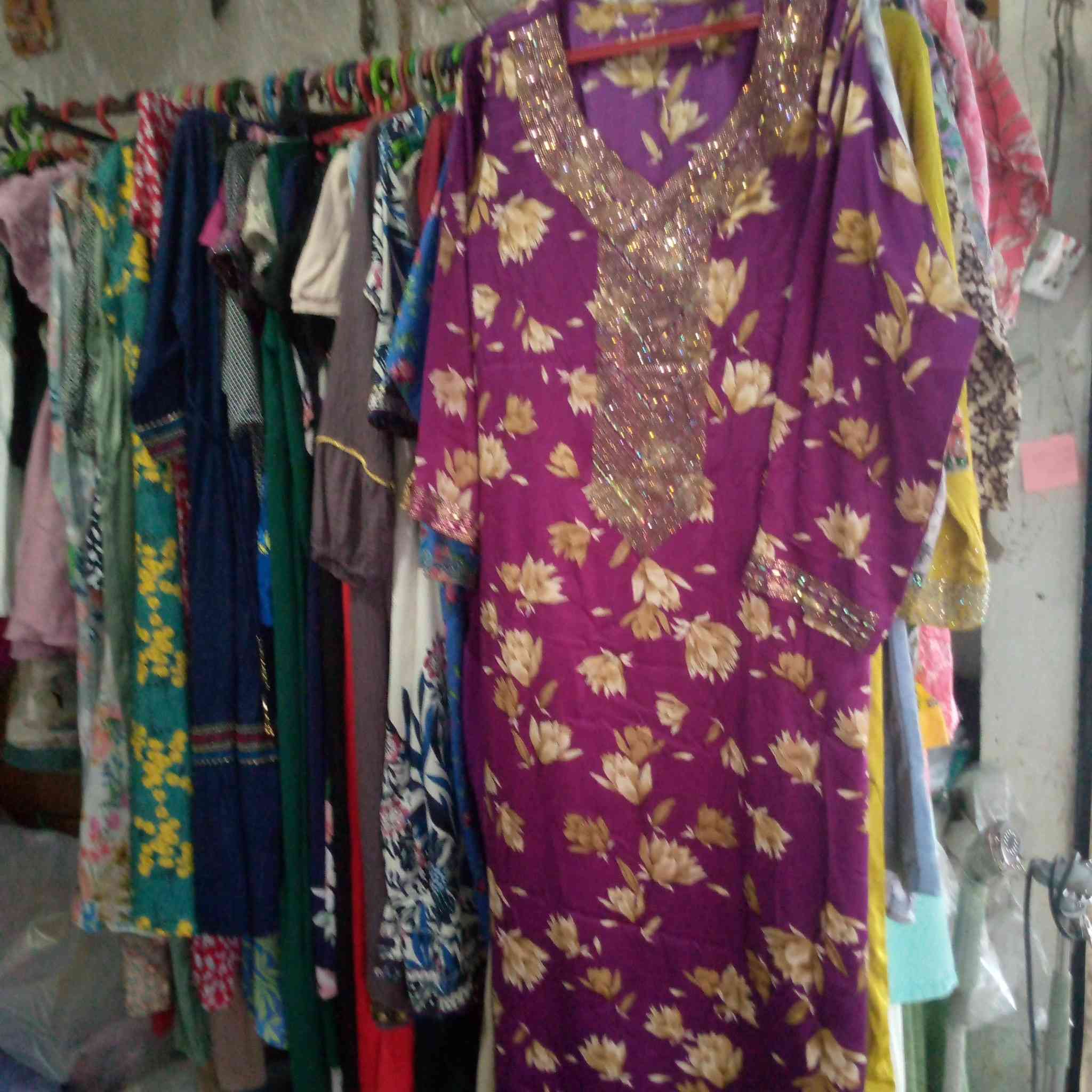 فساتين مناسبات بناتي ودشداشه مخور نسائي بناني اطفال باله محل أبو سعد القياره قرب فرع  التربية الشارع العام


**إذا كنت صاحب هذا الإعلان وتريد حذفه لأي سبب، رجاءا أرسل رسالة إلى الدعم الفني**