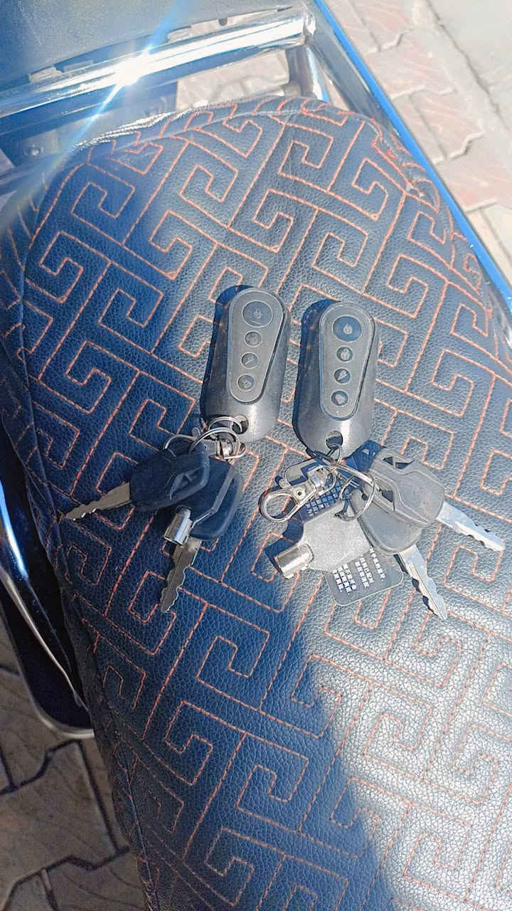 السلام عليكم هيوشه للبيع دراجه كلش نظيفه دراجه كلها على الفحص السعر 650 العنوان الانبار الفلوجه ***********  واتساب
