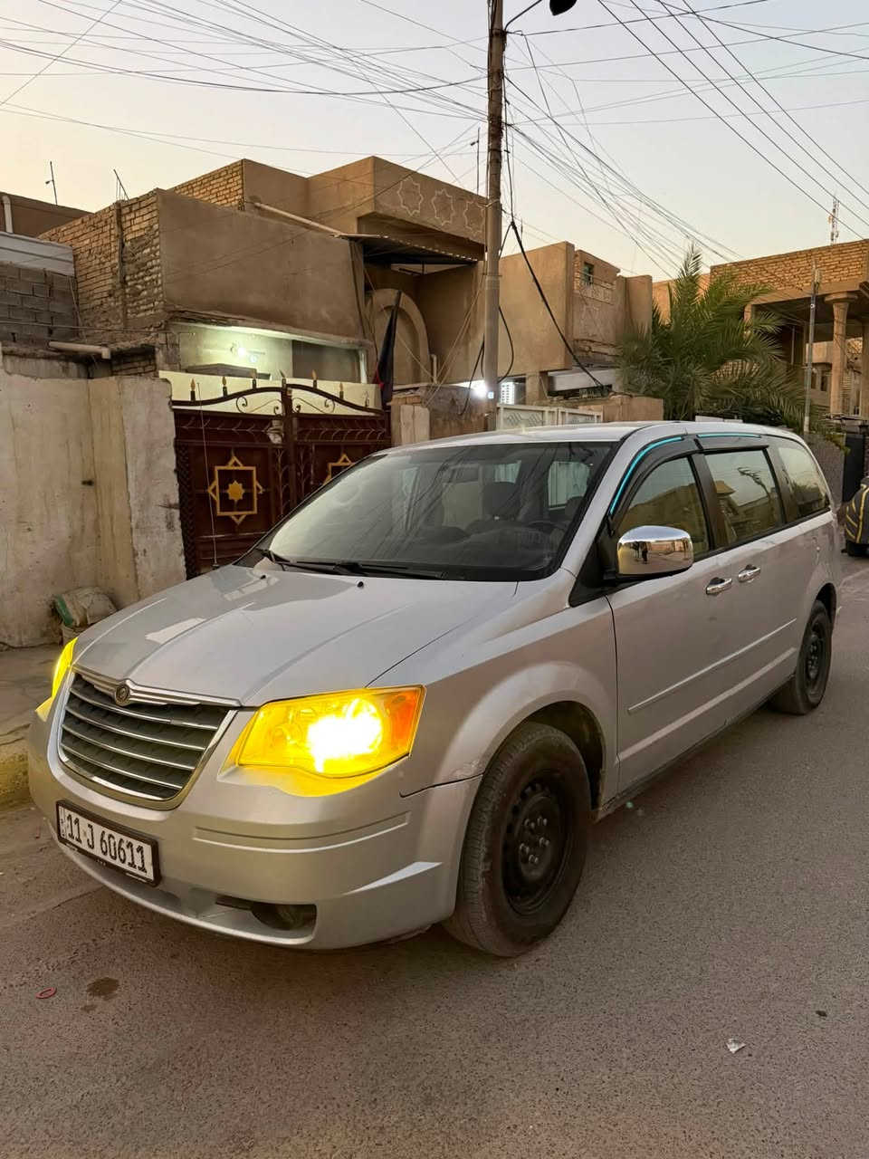 🚘 للبيع 2008
✨ لون رصاصي
✨ السعر. 95

المواصفات:
✅ أبواب جانبية كهرباء
✅ باب الصندوق كهرباء
✅ كشن السائق كهرباء
✅ كشنات منفصلة (سياحي)
✅ تبريد ثلاث قطع 
✅ الجام الأمامي والخلفي كهرباء
✅ حصان بين الكشنات
✅ محرك 3.8

📌 سياره بدون حادث. مكينه كير تبريد خير من الله. 
صدر.  تخم تاير. جديد

💰 السعر: 95

📍 موقع السيارة: بغداد-تراث 

📞 للاستفسار والتواصل:

‭***********‬
