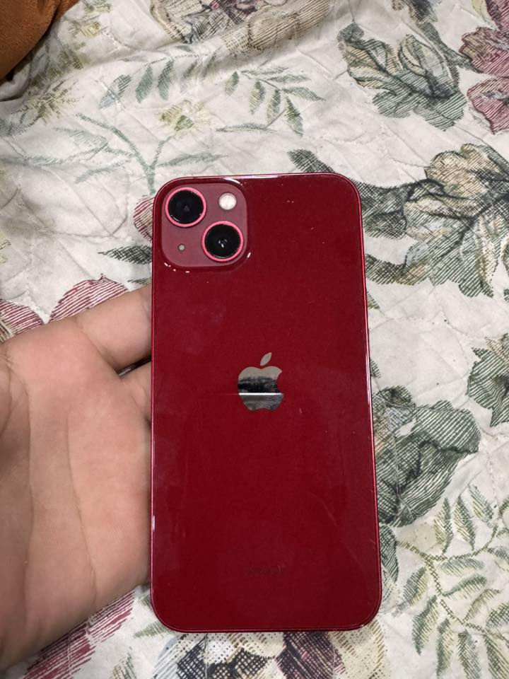 ايفون ١٣عادي بطارية٨٧ نضيف وتر جهاز ذاكرة١٢٨ مكاني بغداد رقم تلفون***********
