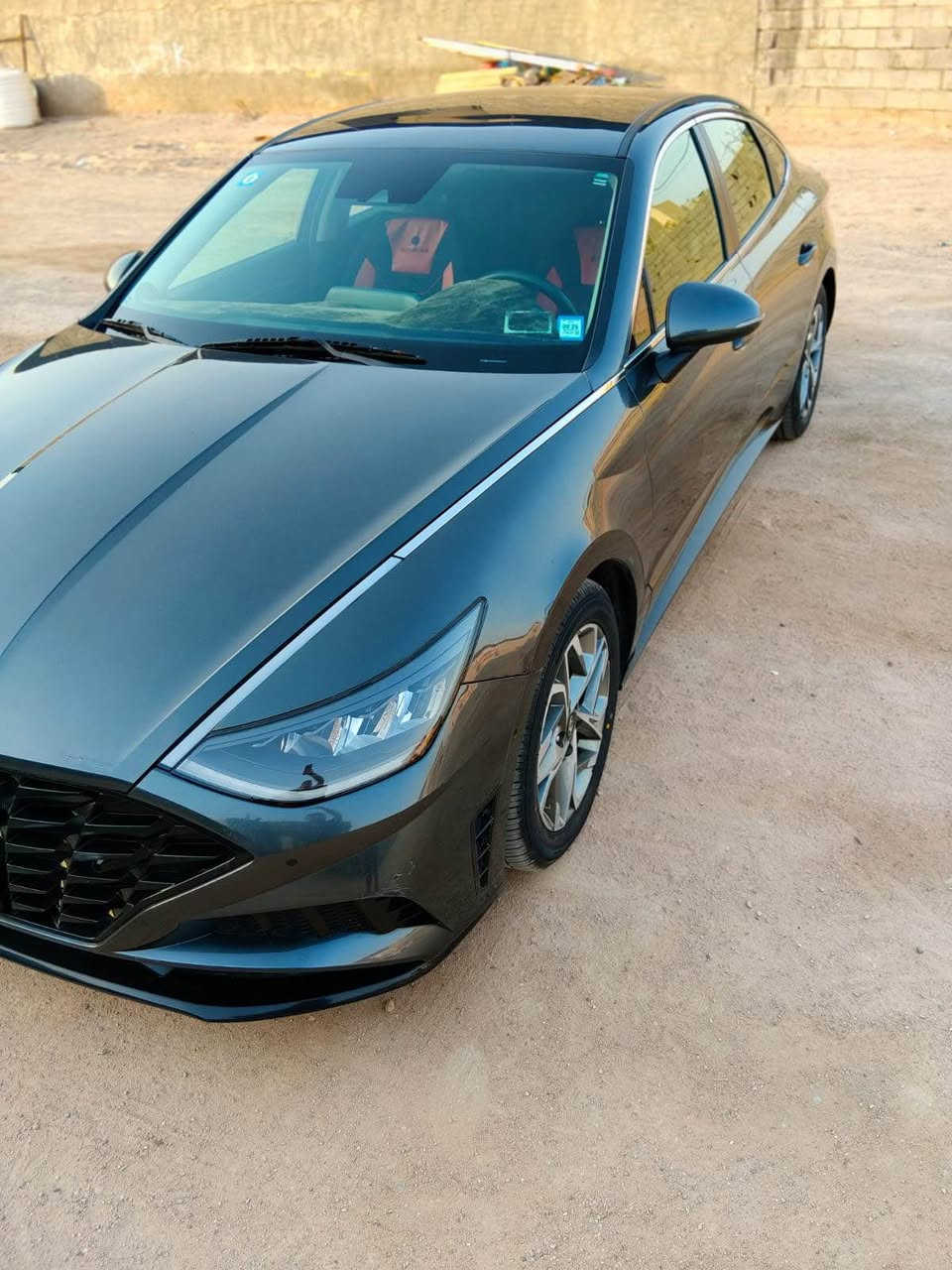 سوناتا 23 فول ماعدا الفتحه 
لون رمادي لامع معوقين بصره بأسم بنيه مواليد98
مكينه2500 
ماشيه53الف السياره بيهه قطعتين سرقه فقط ونفس اللون مكفوله من الصبغ والضربه رادارات امامي خلفي اشاره بالمري 
السعر 165للتواصل على الرقم *********** البصرة, العراق
