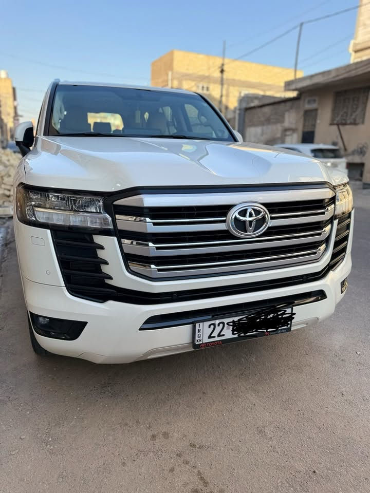 السلام عليكم
لاندكروز  ساز ٢٠٢٢  GXR توين تيربو مكفولة كفاله عامه من كلشي
ماشيه ٤٤كم للبيع او يفضل مراوس ب٢٠٢٤ او ٢٠٢٣ شرط توين تيربو
***********
