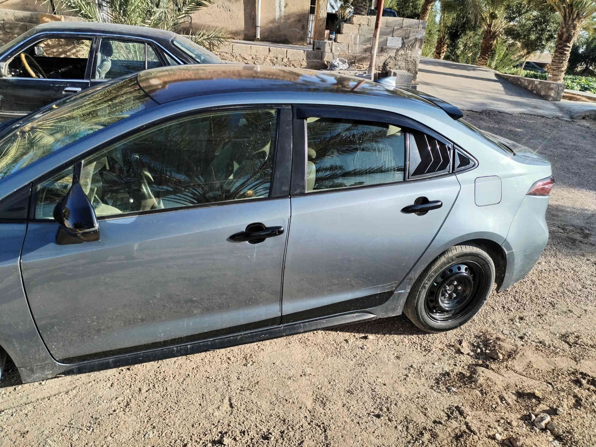 كورلة 20  
فئة  LE
محرك 1800
رقم بغداد الجديد تحويل بنفس اليوم 
ضررهة 3 قطع جاملع وبنيد وباب بالعراق
تخم تاير  جدا نضيف  
السعر 140 وبيهة مجال للشراي 
رقم الهاتف ***********
