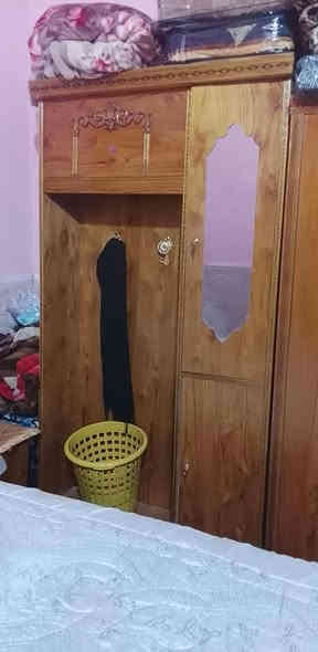 غرفه نوم صاج نظيفه كلش مابيه ضرر وجديده مستعمله شهر ونص السعر خاص للاستفسار رقم الهاتف ***********مستعجل ع بيع
