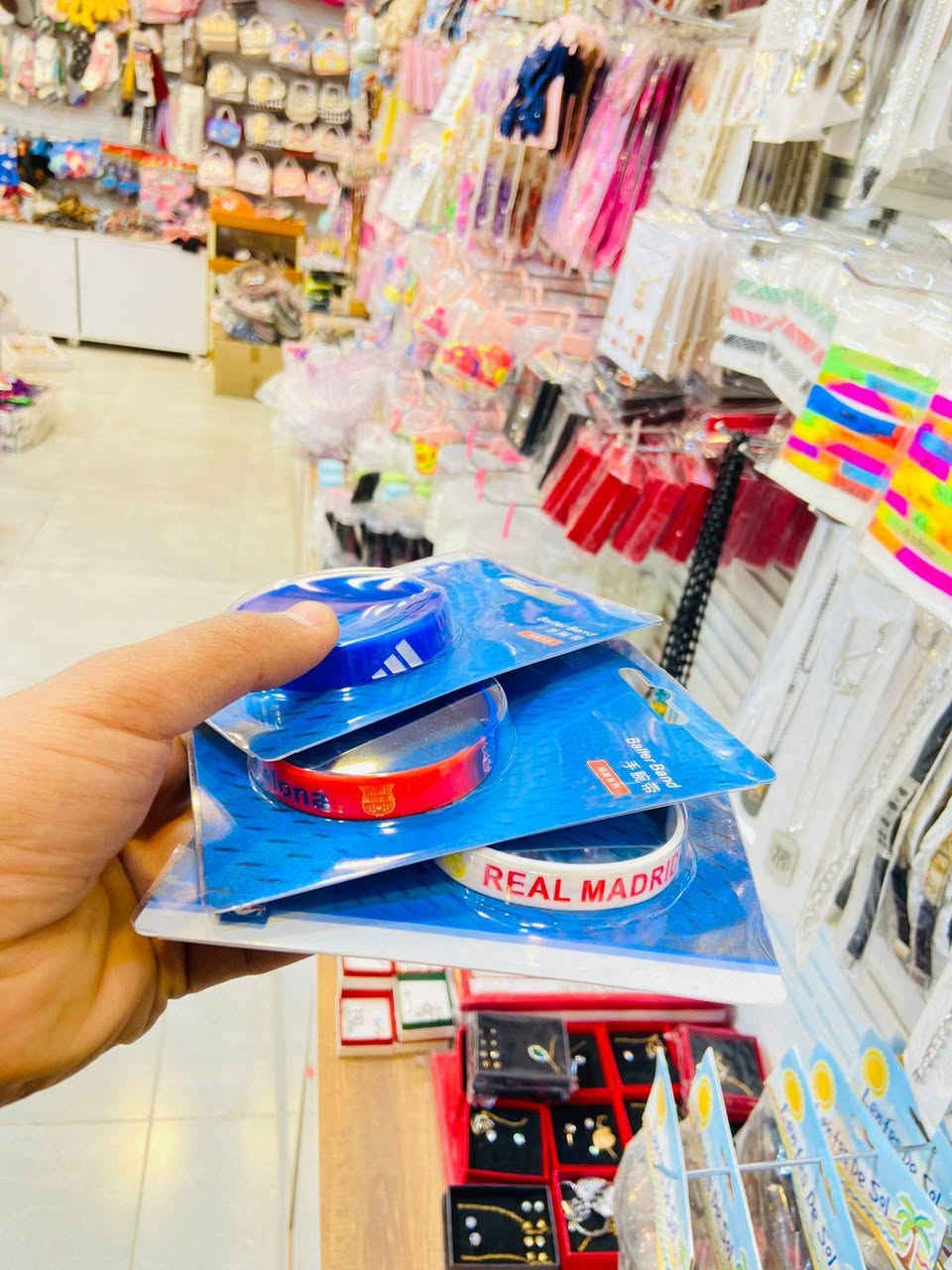 وصول اكسسوارات♥️
كلشي جديد ♥️

كلشي وكلاشي الدور
الشارع العام


**إذا كنت صاحب هذا الإعلان وتريد حذفه لأي سبب، رجاءا أرسل رسالة إلى الدعم الفني**