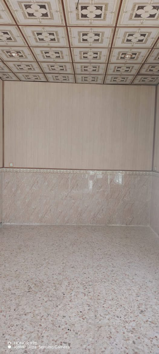‏بيت لبيع مساحته ١٠٠ متر بالوفاء مقابل الهندية استقبال وصالتين ومطبخ وأربع غرف نوم سعره ١٤٥ وبيه مجال للاستفسار مكتب بركات ام البنين ***********‏
‏
