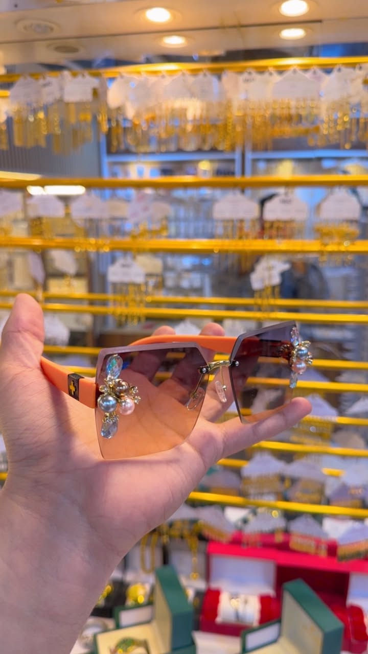 مساء الخير ❤️
وفرنالكم نضارات شمسيه فول كوالتي  سعرررر 5000 الاف بس 

عنوانا بابل المسيب تقاطع مستشفى المسيب مجاور تنزيلات حمزه ❤️


**إذا كنت صاحب هذا الإعلان وتريد حذفه لأي سبب، رجاءا أرسل رسالة إلى الدعم الفني**