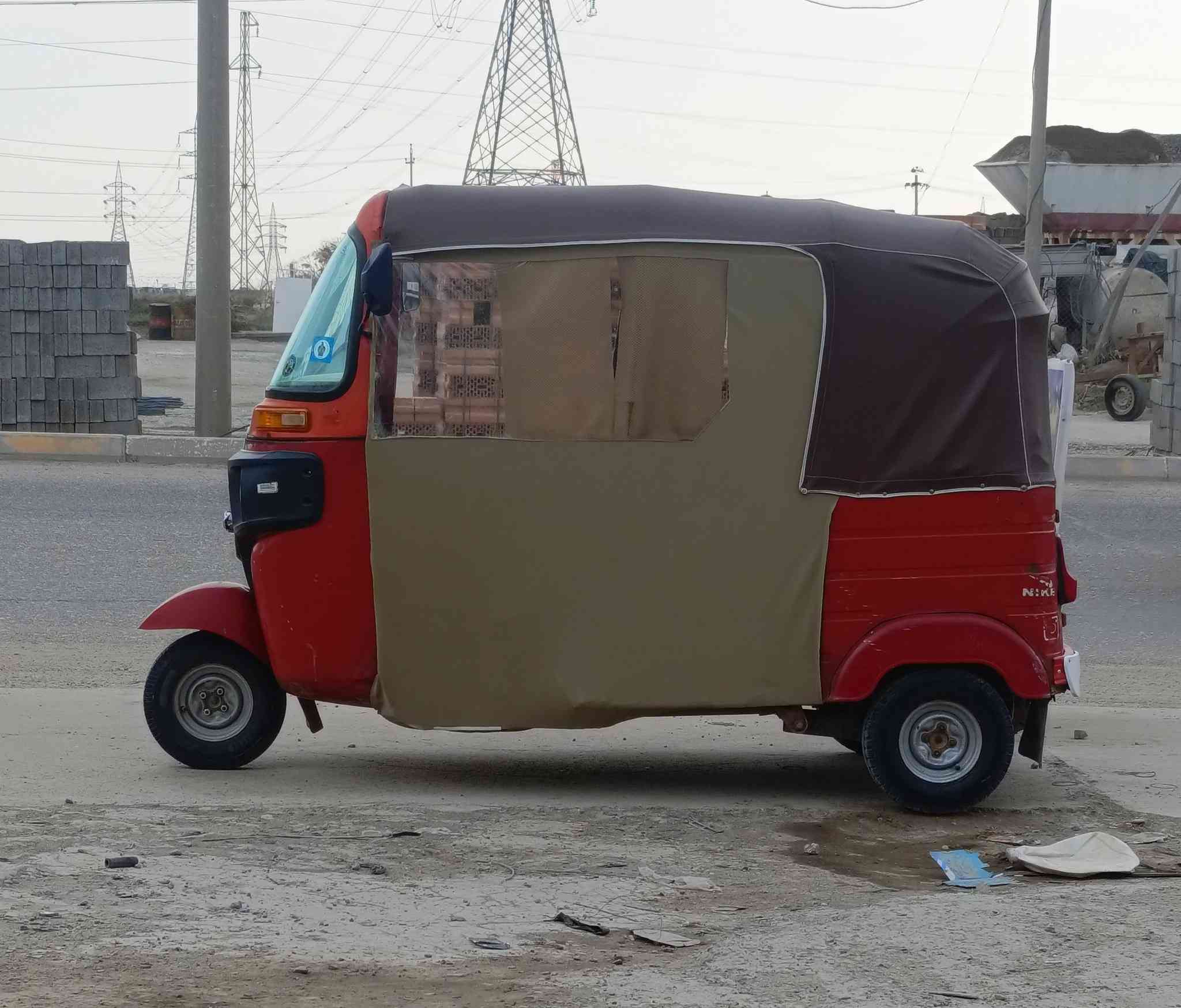 تكتك موديل 17 شهر 12 بلاديه لا صبغ ولا ضربه خياس مابيهه  رقم انكليزي هزه جديده تحويل ثاني يوم محرك لا تنقيص ولا تبخير تخم تايرات جدد جوبلس كهربائيات ودشبول كله شغال دوشمه جديده مسجل جديد تكتك ماتصرف عليهه ربع السعر 4600 بعقوبه تحرير ***********
