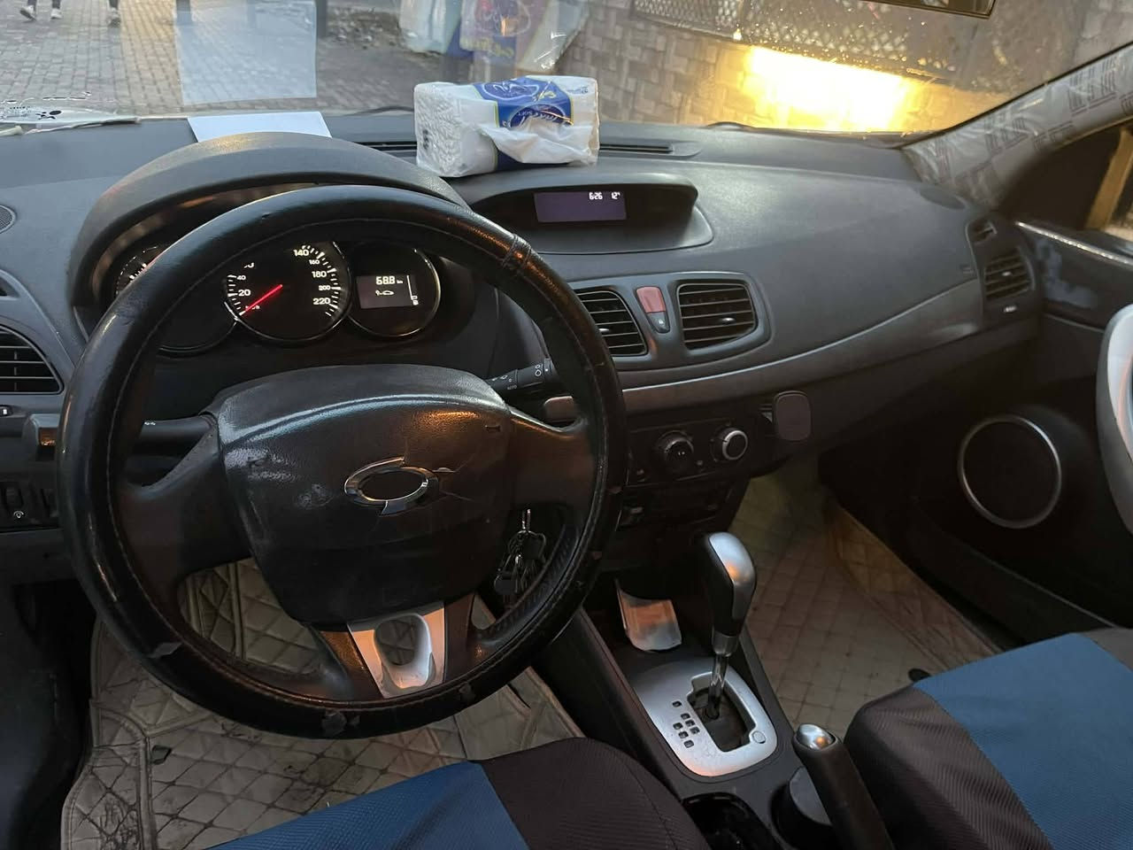 السلام عليكم
رينو فلوانس 2013 للبيع او مراوس
بيها كم قطعه صبغ ابيع صبغ عام
محرك جديد مال قصة
تايرات نظيفه باتري جديد رقم نينوى 
رقم الهاتف ***********
السعر 47
