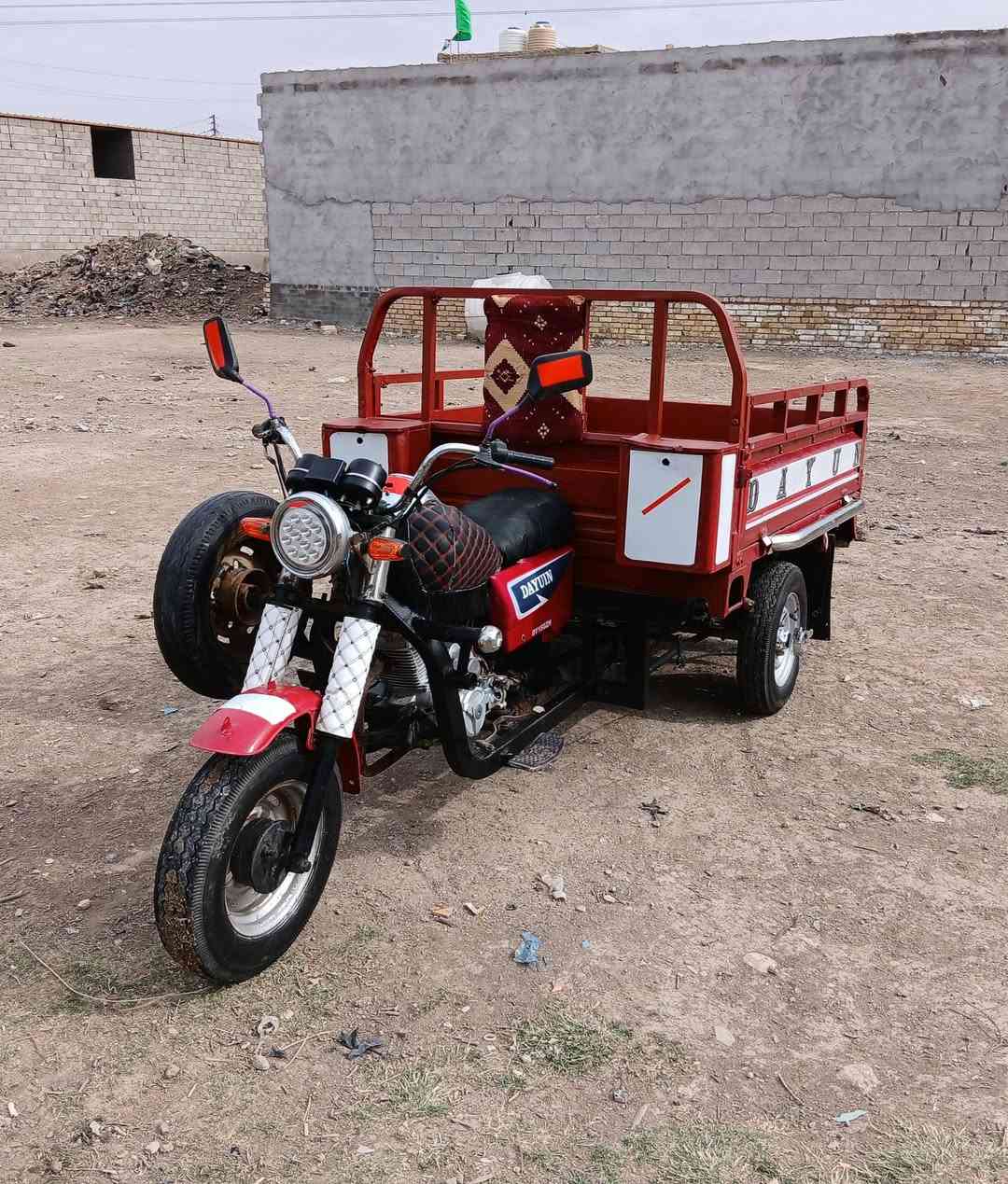 ستوتة دايوان للبيع موديل 2012اوراق اصولية جاهزة السعر 1300العنوان الكوت شارع النفط  شراي يتصل#خاص مغلق 
موبايل ***********///***********
