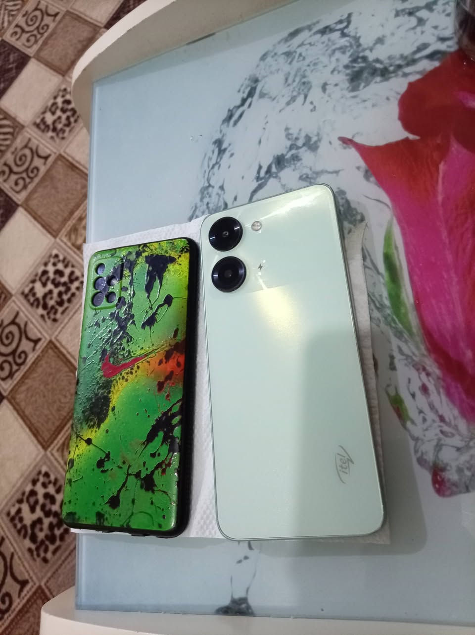 للبيع السعر ٣٠٠


**إذا كنت صاحب هذا الإعلان وتريد حذفه لأي سبب، رجاءا أرسل رسالة إلى الدعم الفني**