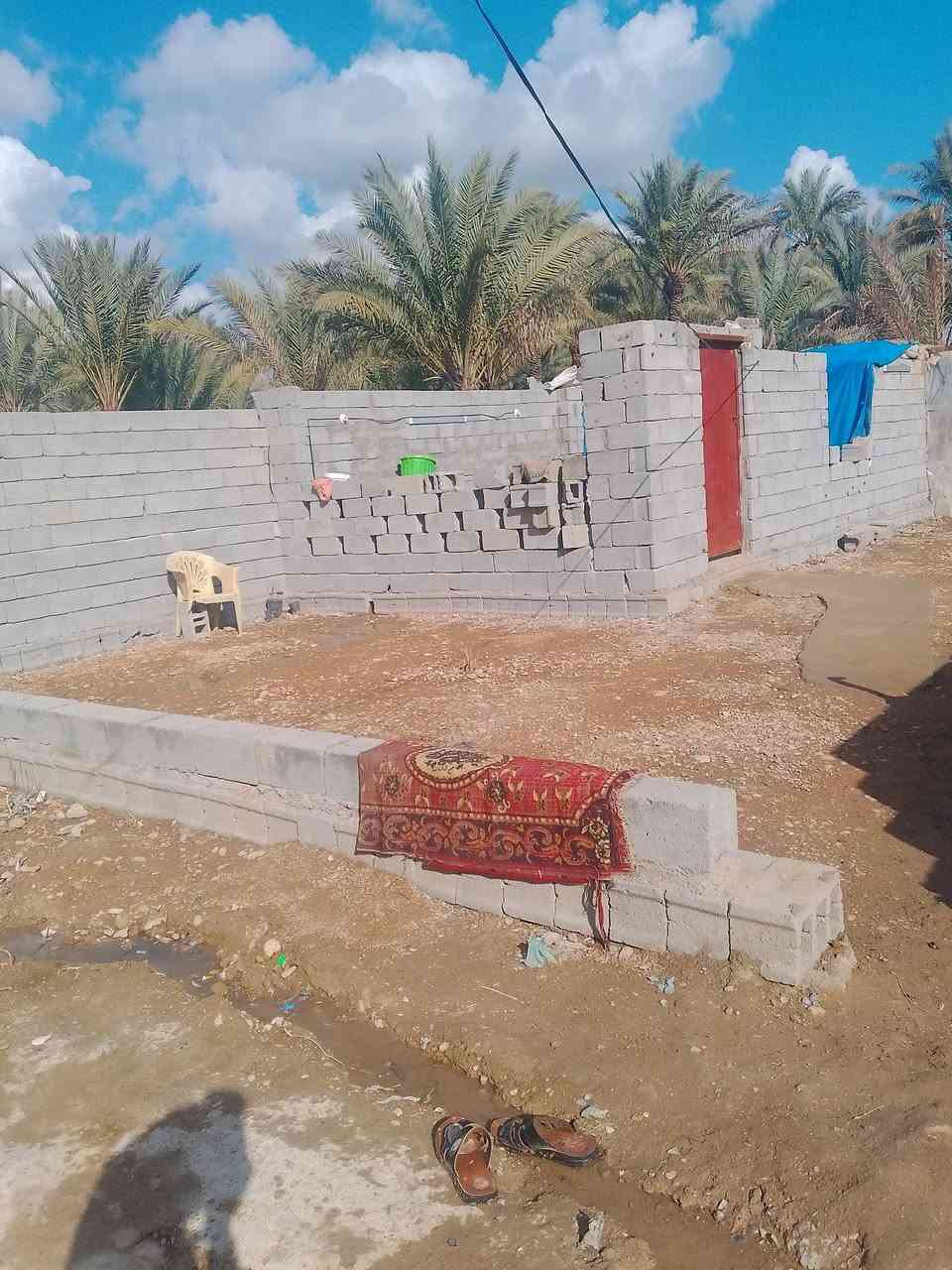 سلام عليكم قطعه ارض اللبيع مسيجه كامله المساحه 200متر المكان كسيرات شارع بيت شلاكه بنهايته الاتصال على هاذه الرقم ‏‪***********‬‏
