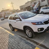 سورنتو ٢٠١٣ • ٤ سلندر • شاشة كاميرا