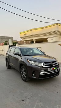 هايلاندر XLE • ٢٠١٨ • ضرر خلفي