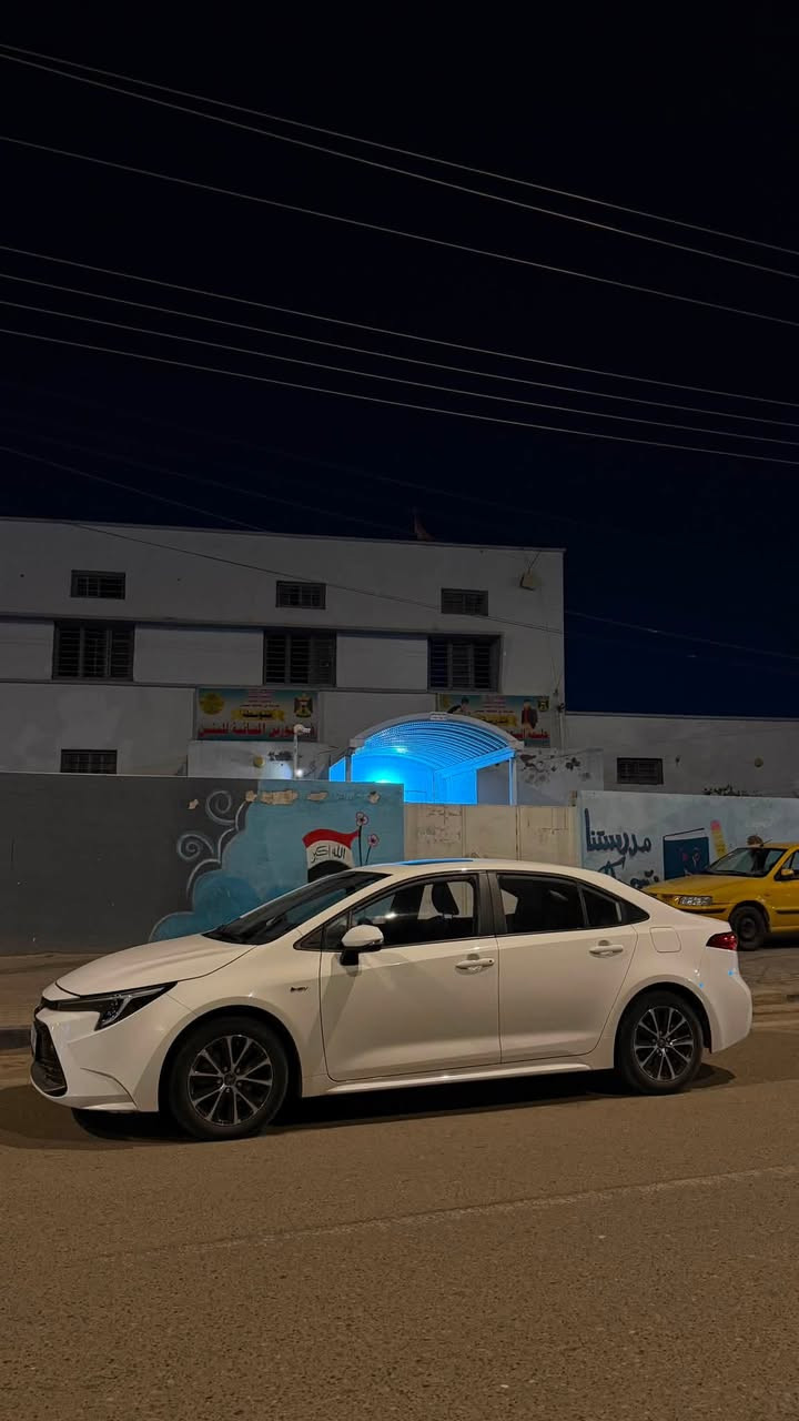 كورلا هايبرد موديل 2025
(السياره بيها دعاميه مبدله ومصبوغه  ولباب الخلفي الوره الصدر مصبوغ مو كامل واصبعين من الجاملغ  فقط السياره نضيفه فول ) 

 (السياره ماشيه 11 الف فقط )

* محرك بنزين سعة 1.8 لتر (4 سلندر).

* نظام هايبرد (HEV) 

* ناقل حركة E-CVT أوتوماتيكي.

* دفع أمامي

    * التحذير من الاصطدام مع الفرملة التلقائية.

    * مثبت سرعة راداري.

    * المحافظة على المسار.

    * قراءة إشارات المرور.

    * الإضاءة العالية التلقائية.

* وسائد هوائية متعددة.

* نظام الثبات الإلكتروني (VSC).

* نظام مانع الانغلاق (ABS). 
 
*فتحه بالسقف .

 

مكان السياره ميسان اي ستفسار *********** 

( السعر خاص )
