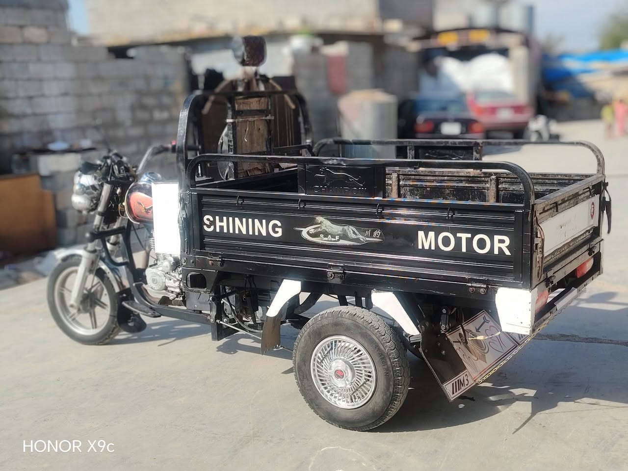 السلام عليكم ستوته للبيع شرط ركبه شرط قطرت صبق مابيه عقد شيخوان وبليته لاستفسار عل رقم ***********
