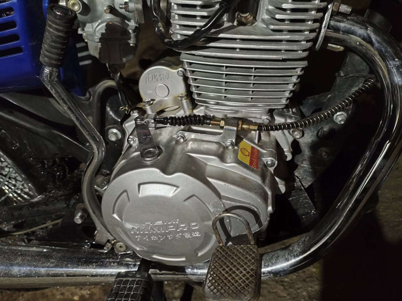 سلام عليكم دراجه نامي برو موديل 2025مكينه 200محسن اي عيب ما بي السعر 650 ***********
