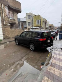 لاندكروز 2022 ماشيه 40 الف السيارة سونار مرفق  سعرها جداً مناسب بيع سر...