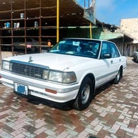 كراون سيدان • ١٩٩٠ • مكينه 5M