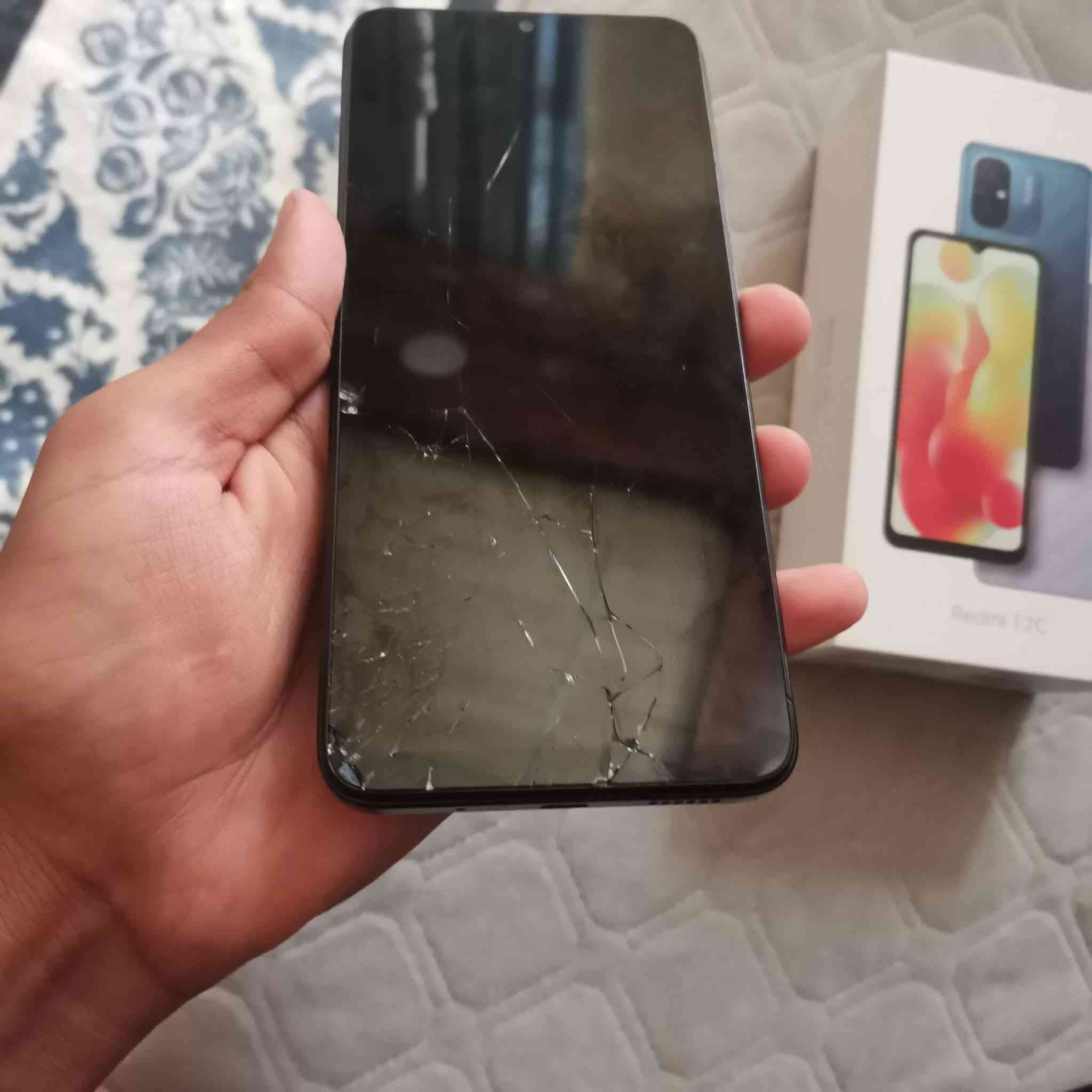 موبايل للبيع ريدمي 12c ذاكرته 128 جهاز ما داخل تصلح ما مفتوح بي بس فطور جهاز مرتب وسعره 60 اخو بلاش سعره ثابت مكاني نجف اكو توصيل رقمي ***********
