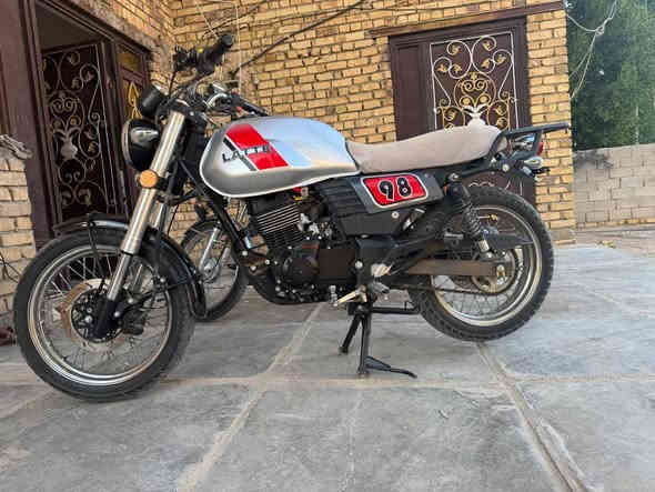 دايون لاتي مديل 2022 داخله ب 2023 
دراجه كلش جديده مال جناي وتخبل
 شرط مكفوله من الشخط اوراق اصوليه ب اسمي ومحرك مكفول سبانه مامحطوطه عليه  وفول نعومه وشلعه تخبل
سعرها 1650 وبيهه مجال قليل حك الجيه والشراي يتصل ويدلل ***********
