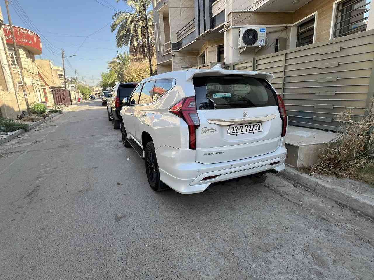 باجيرو سبورت الكت الرياضي 2020 خليجي
مكفوله من الصبغ والفتح والتبديل بيها بارد كلش بسيط ممبين اصلا بدايه البنيد
محرك 6 سلند 3000 كير 8 نمر 
ماشيه 91 الف كيلو 
سنويه بسمي جاهزه السيارة 
فتحه بصمه ابواب بصمه تشغيل
داخل جلد احمر مري شفط ويدات نيكل
7 راكب 
انضمه قياده 2 ويل و 4 ويل وجبلي وثلج وطين
شاشه اندوريد عمل 
حساسات امامي خلفي اشاري مري
نضام نزول منحدرات 
بيع فقط 
مكاني السيدية 
السعر 225
***********
