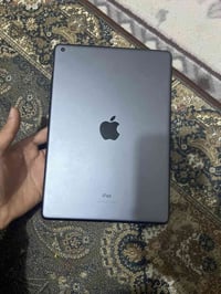 ايباد 9 للبيع جديد زلق مابيه ومكفول مامفتوح البيع بسعر 260وبيهً مجال ه...