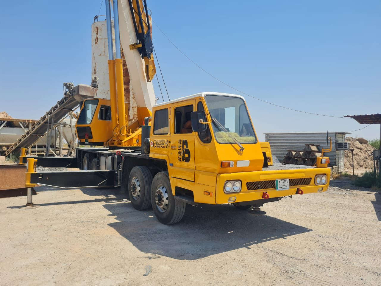 كرين تادناو وراد يابان موديل 91 50 طن بغداد 
اربعه سلايت خمس جكات فول سيفتي كهرباء كله شغال الكرين ايمن سنويه جديد ب اسمي 
الضرر فطر ب السلايت الثاني ومصلح باج مثل ما موضح بلصور المكان ميسان السعر 7وبي مجال 
 ***********
