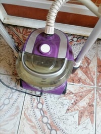 مكنسة كهربائية • نظيف • ما بيها عيب