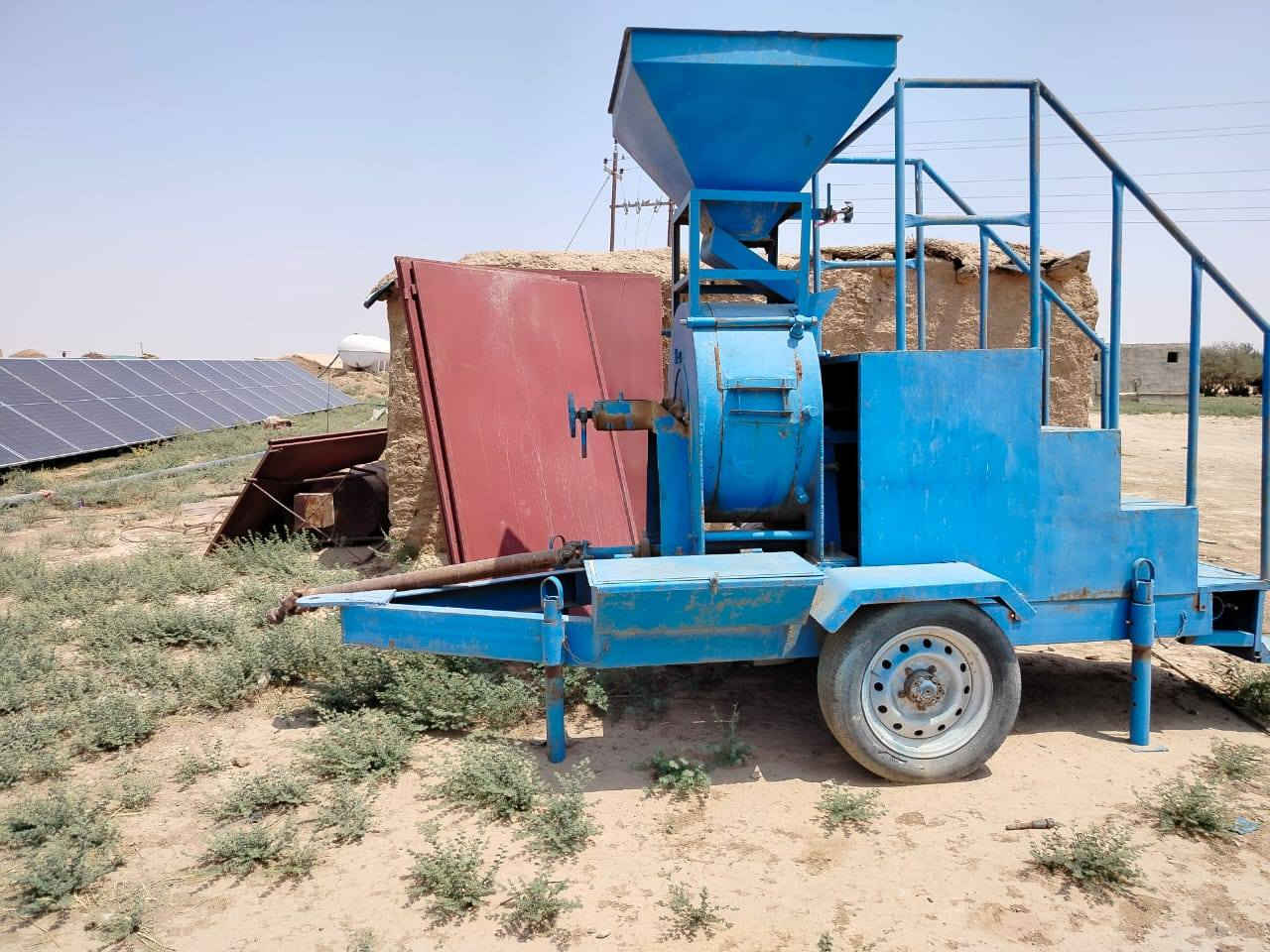 السلام عليكم 
للبيع طاحونه 
تطحن حنطه وشعير وجريش 
السعر 2500مليونين ونص المكان غرب قضاء البعاج للستفسار اكثر الاتصال على الرقم ***********
