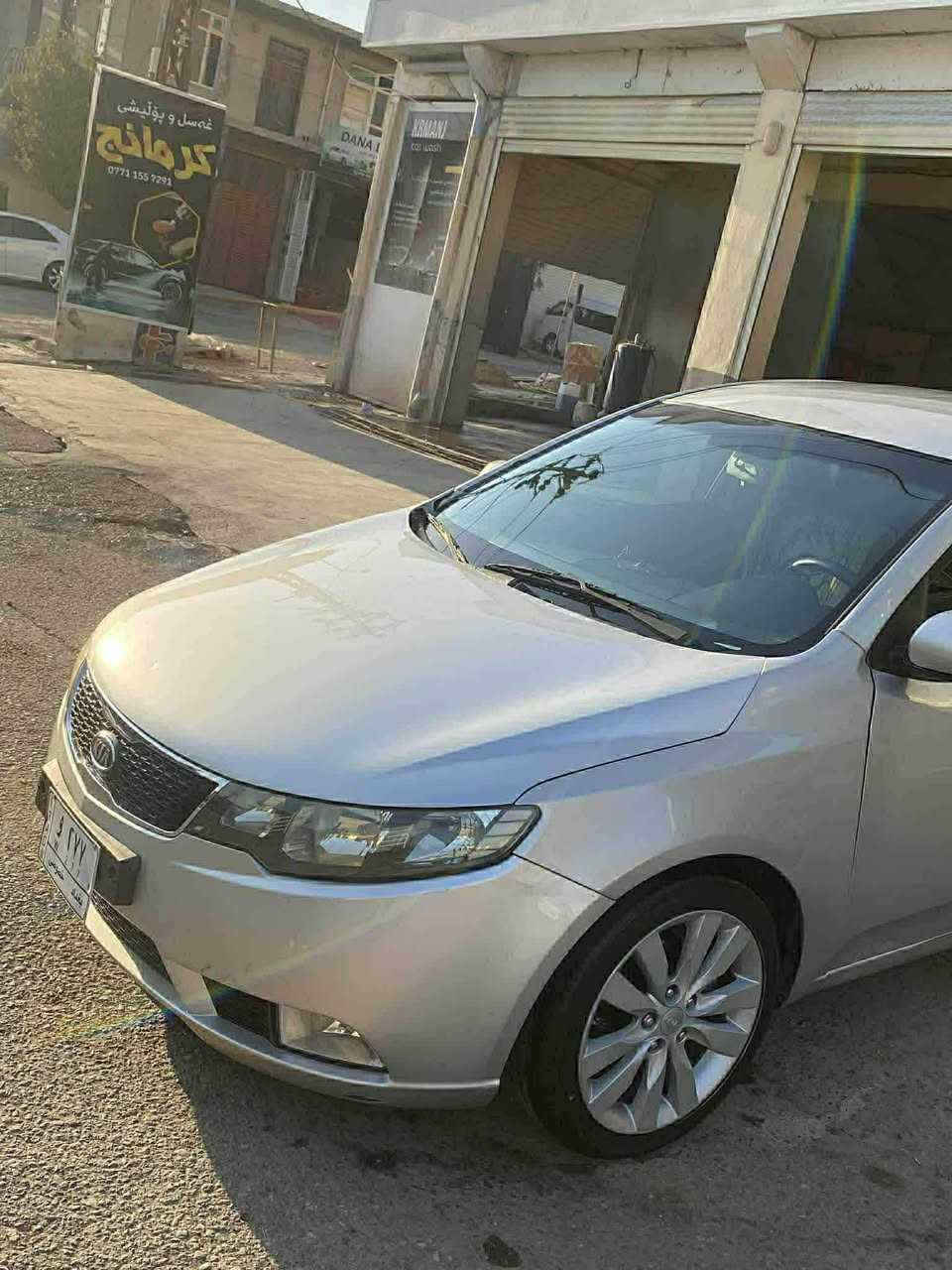 سیراتۆ بڕاوە مۆدیل ٢٠١٢ 
ئیکۆیە و جڵد و هیتەرە 
پێش و دوا حاسەیە 
سوکان ڤۆڵیۆم
هەموو گیانی جایزە 
سارد و گەرم مەزبوتە 
گیر تۆماتیک و عادیشە
سەیارەی دەسی خۆمە 
کۆدی هەیە بە ناوی خۆمەوە 
سعری ٤٥ $ 
یەک نوقسانی و 100دۆلار ببڕە
سەیارەکە سفرە ماشاالله 
*********** هەڵەبجەی شەهید

