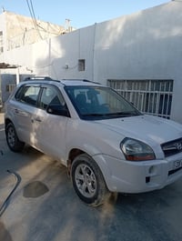 توسان موديل 2009 للبيع الاستفسار الاتصال على الرقم 07829734249 السعر 1...