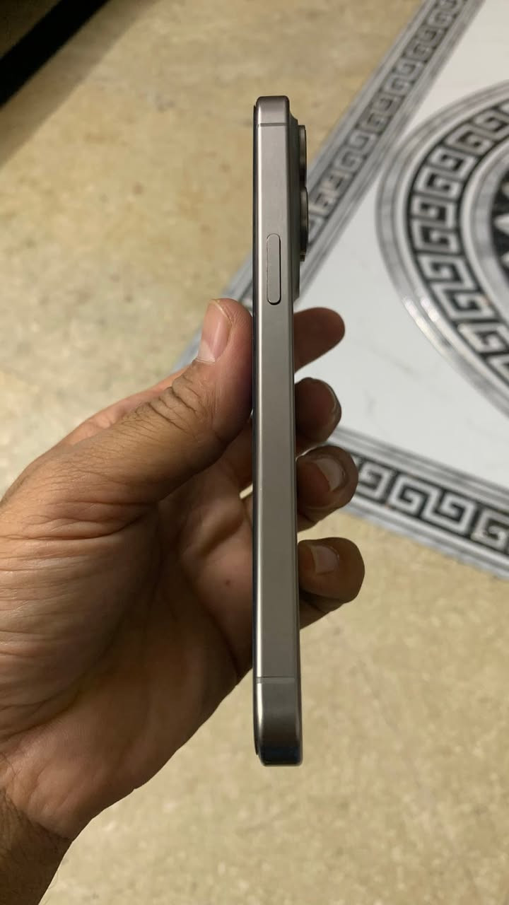 15 برو ماكس ذاكره256 مبدل شاشه اصيليه وبطاريه جديده 850 الف وبي مجال ***********
بغداد تقاطع درويش
