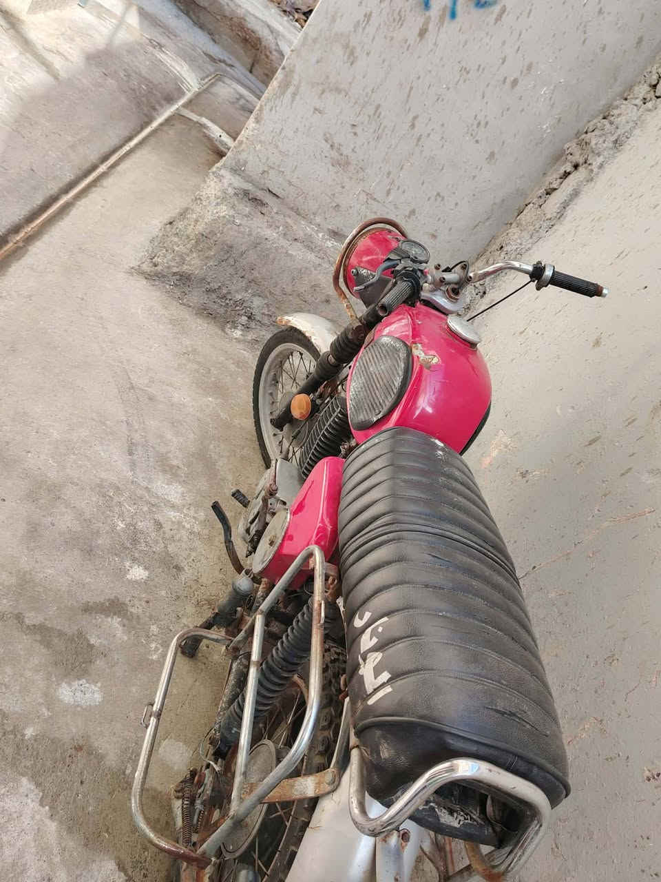 MZ
مكينه وكير 2001
شكل 81
سايس 2
استفسار اكثر +السعر اتصال عل رقم 
*********** بي واتساب هم
الموصل الجانب الايمن
