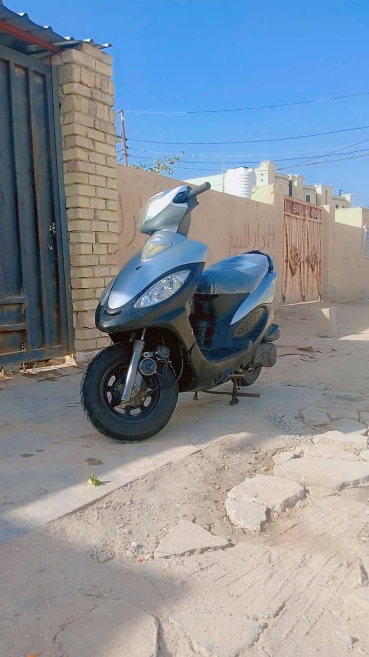 سلام عليكم  شباب دراجه للبيع كامكو في تو  موديل 2012حلوه وناعمه ومابيه اي نقص  كله شغاله سعر خاص اتصال عله رقم *********** مكاني نصر
