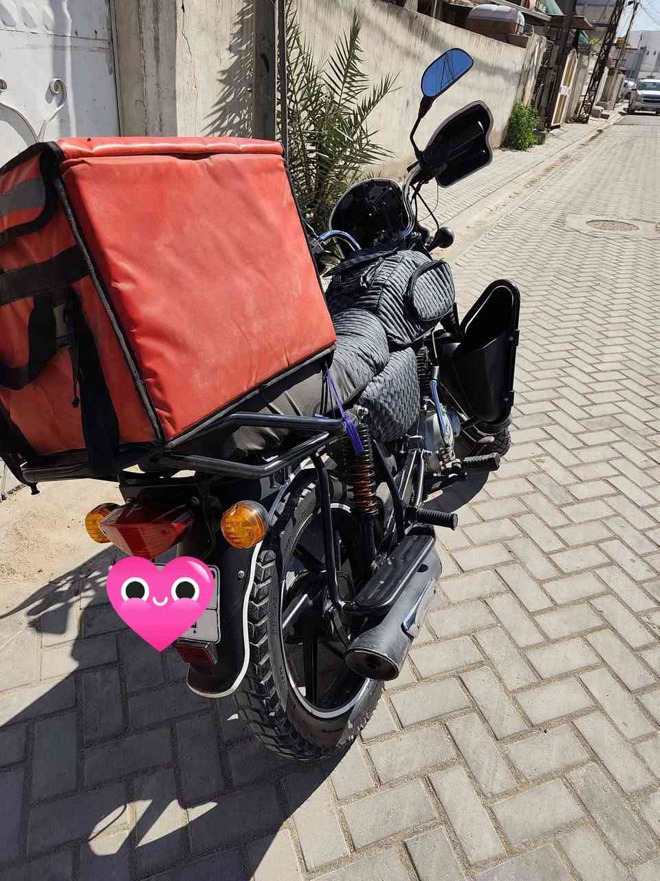 السلام عليكم
دراجة بوكسر للبيع فقط ، موديل 23 ، سنوية ولوحات تحويل ثاني يوم ، محرك وكير مكفولات 100% ، بعد احلا من الصور 
مكاني الامين 2 ، السعر 2400 وبيها مجال للشراي للاستفسار 
***********
