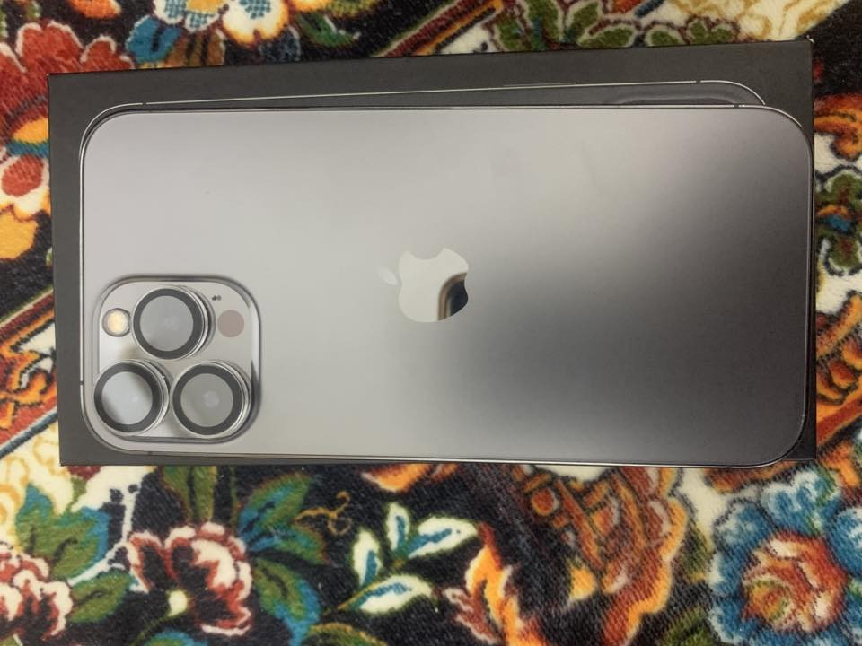 السلام عليكم ؛ ايفون 13 برو ماكس ذاكره 256 ممبدل بي اي شي مكفول وتر برو للبيع سعره 750 بي مجال بسيط مكاني بغداد ***********
