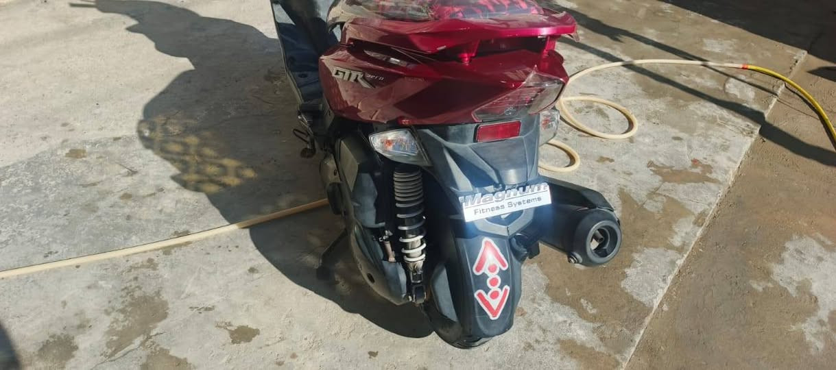 السلام عليكم مرخصة الادمن ثعلب GTRحديث للبيع مكفولة اني منزلها من الرمبة كلش نظيفة مامتعبها مثل ما بالصورة السعر مليون ومية *********** مكاني مدينة الصدر
