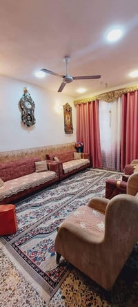 كاونتر شغل معمل  مع تخم تركي  ١٠ مقاعد مع بردات  ب ٥٠٠  مكاني بغداد ال...