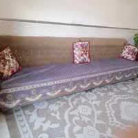 ديوان 11 مقعد سعره 140 لتواصل 07716646199