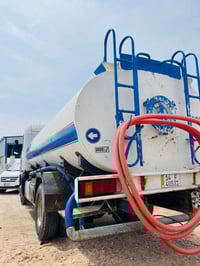 البيع ٢٠٠١ المحرك نجكتر كير ٤ب٤ عادي موطوله دبل شاصي قماره منصايه سنوي...